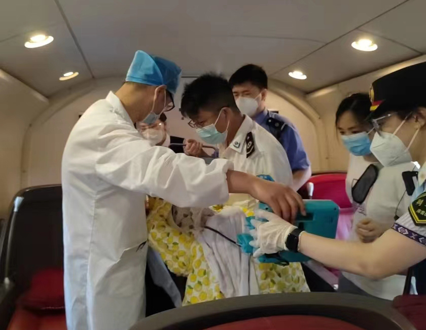 靖江市高铁转院公司